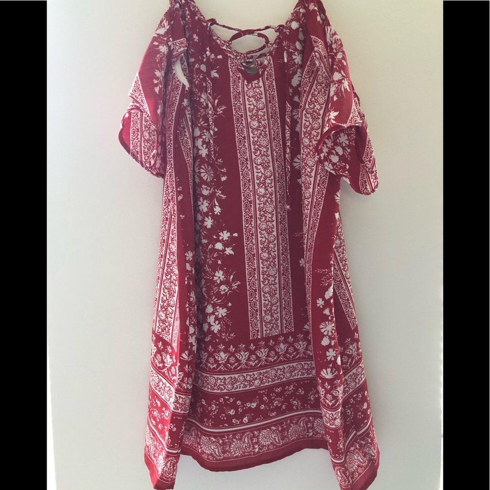 Cute red summer dress!